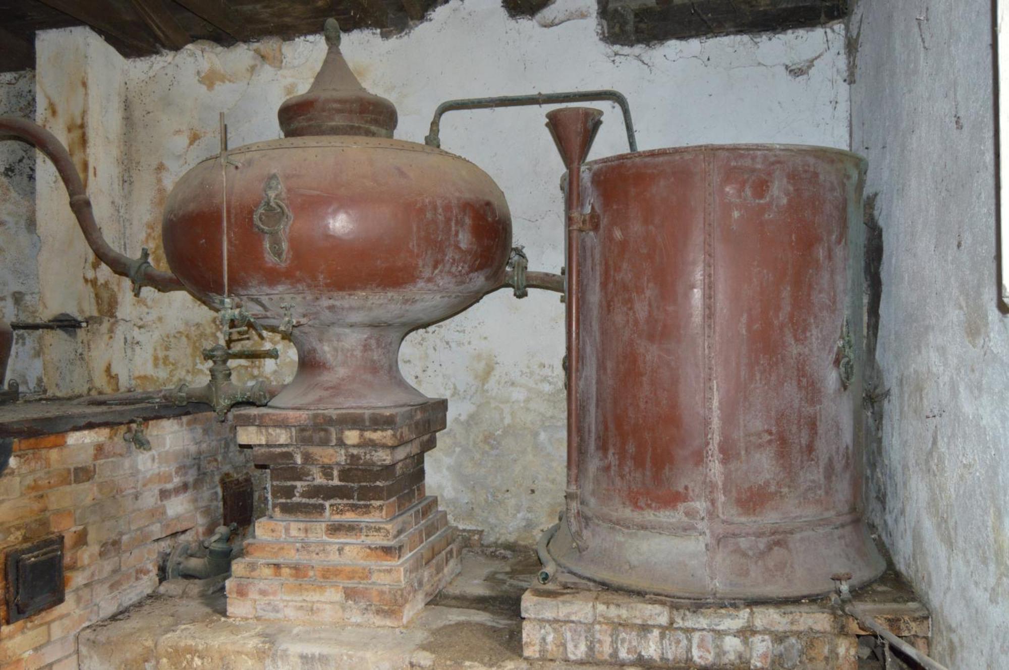 La Vieille Distillerie Le Tâtre エクステリア 写真