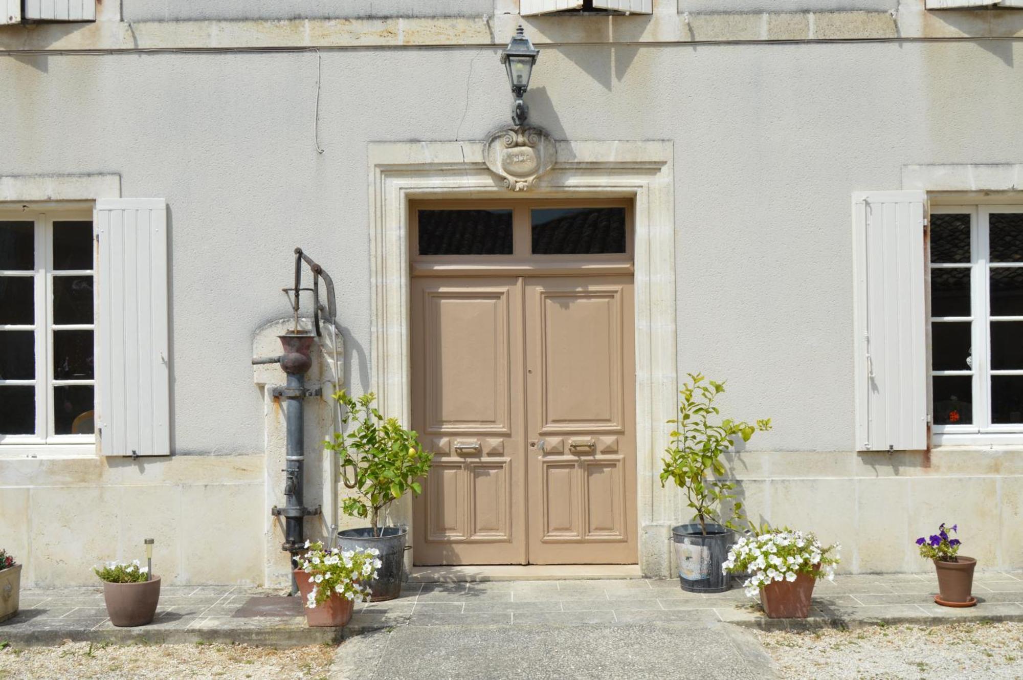 La Vieille Distillerie Le Tâtre エクステリア 写真